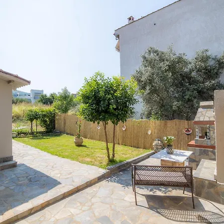 Casa Con Pozo Case de vacanță *